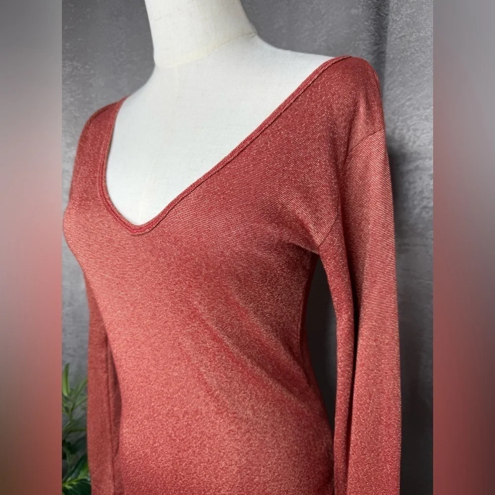 Michael Stars Women’s Red Metallic V-Neck Long Sleeve Tee One Size Fits All Most